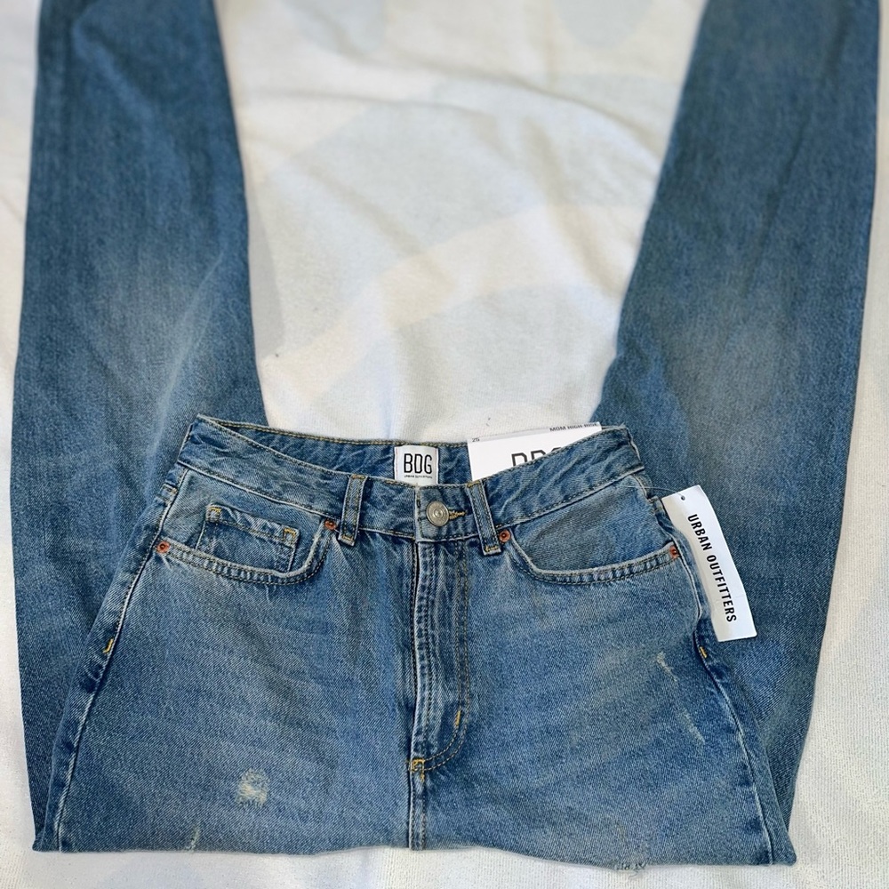 NEW BDG High Rise Mom Jean size 25